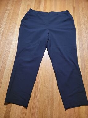 Nine West Navy Cropped Straight-Leg Pants
